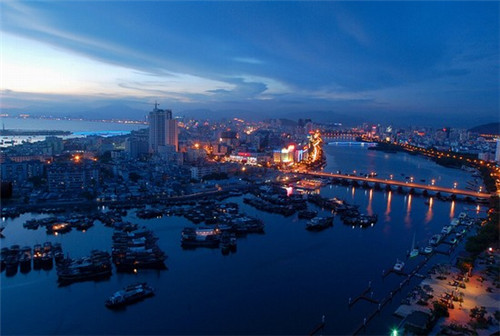 割果汁小游戏怎么玩的（榨果汁小游戏大全）